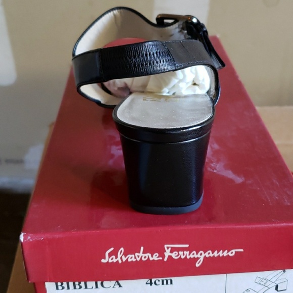 Women's shoes - Picture 4 of 4